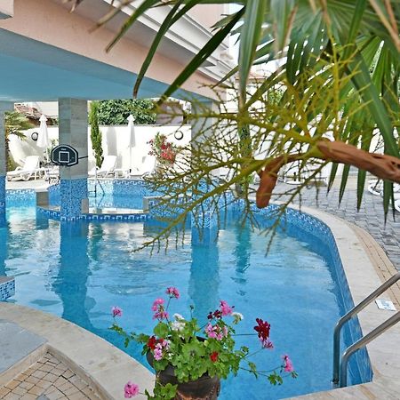 Sirena Palace Family Hotel Obzor Ngoại thất bức ảnh