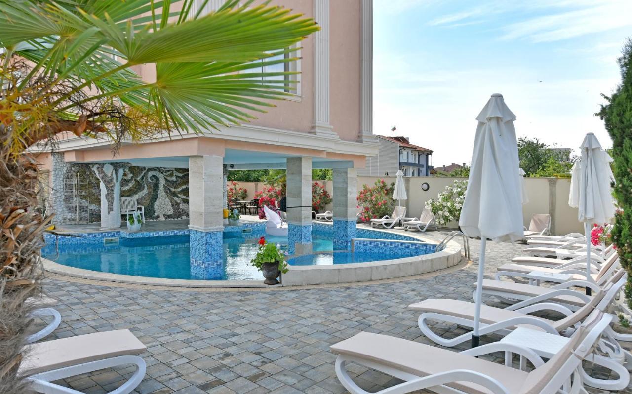 Sirena Palace Family Hotel Obzor Ngoại thất bức ảnh
