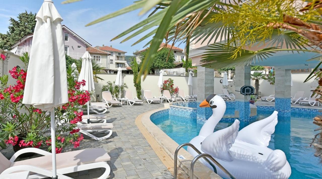 Sirena Palace Family Hotel Obzor Ngoại thất bức ảnh