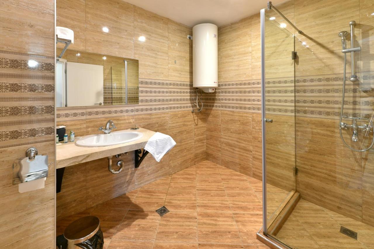 Sirena Palace Family Hotel Obzor Ngoại thất bức ảnh