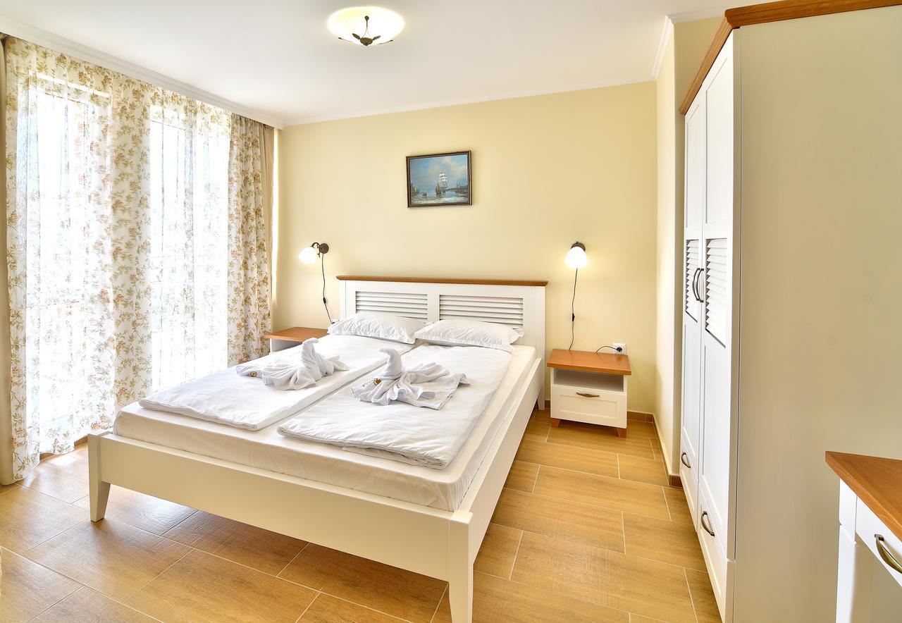 Sirena Palace Family Hotel Obzor Ngoại thất bức ảnh