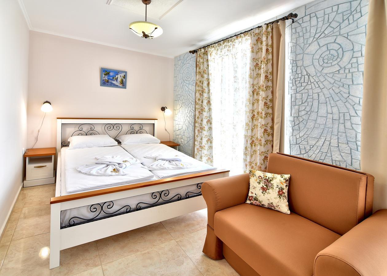 Sirena Palace Family Hotel Obzor Ngoại thất bức ảnh